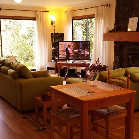 Frontera Pucon Hostel B&B Екстериор снимка