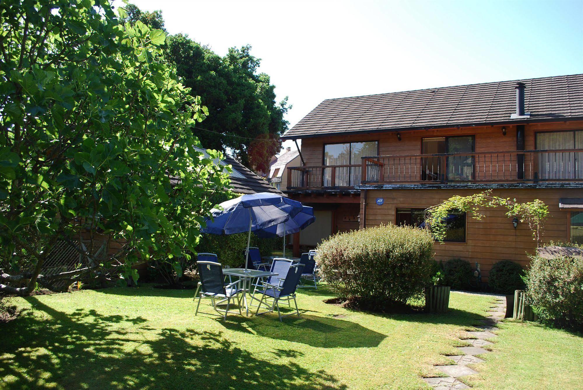 Frontera Pucon Hostel B&B Екстериор снимка