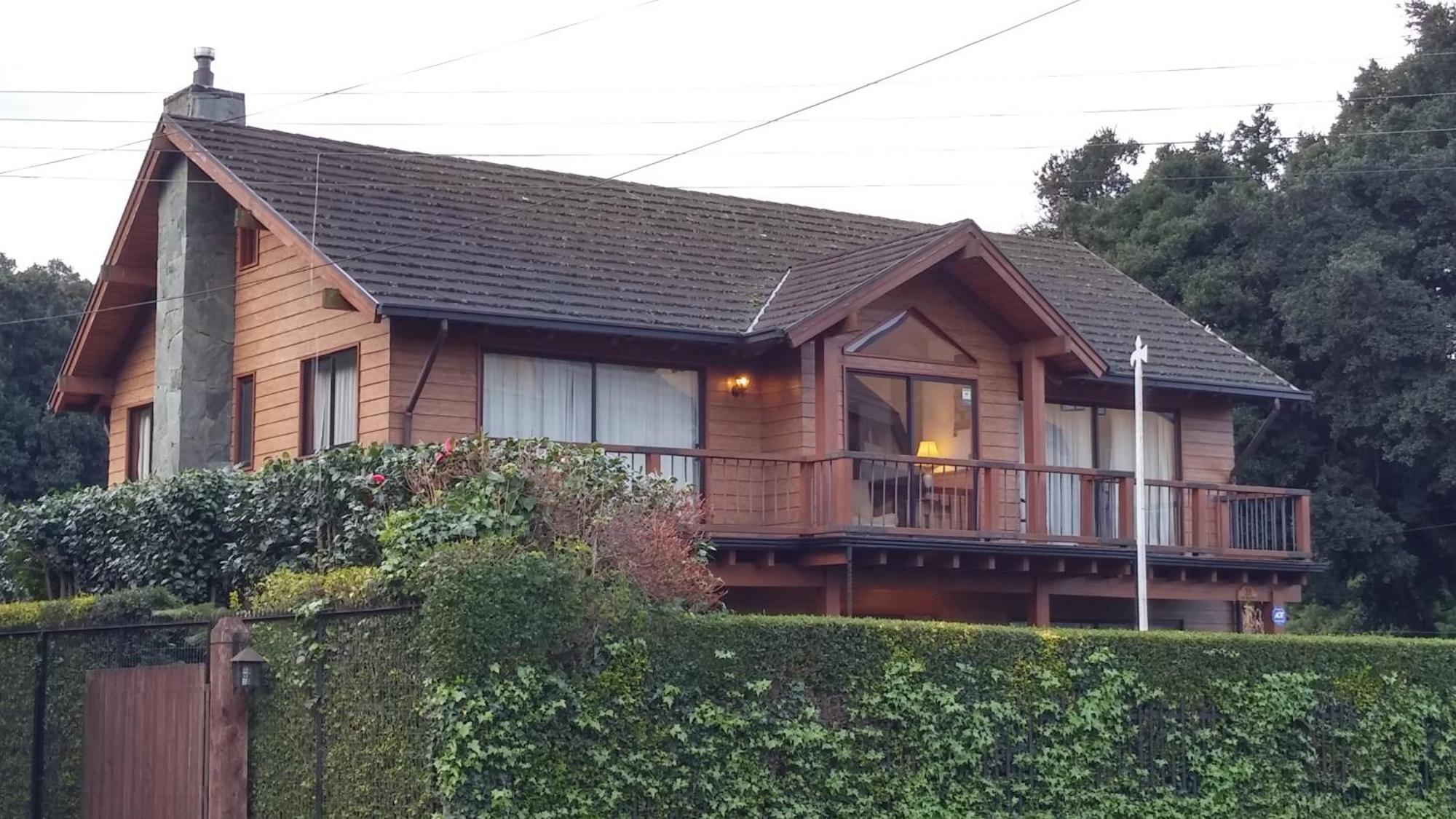 Frontera Pucon Hostel B&B Екстериор снимка